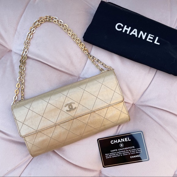 CHANEL Handbags - Chanel CC Gold Diamond Stitch Wallet on Chain w/Dust Bag